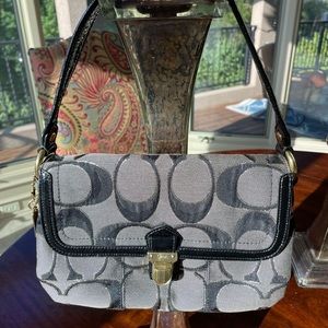 Coach H1171-18136 Layla Signature Poppy